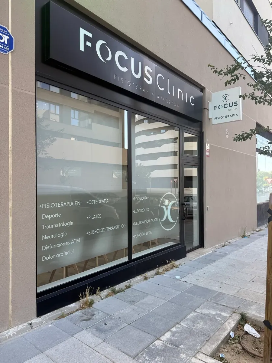 Fachada de Focus Clinic, donde está la consulta (El Cañaveral)